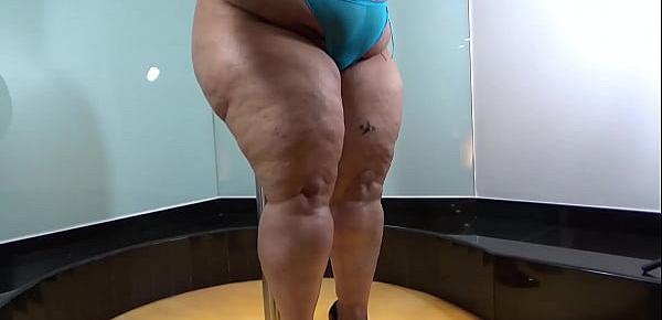  Ruby Culona Mexicana piernas gruesas
